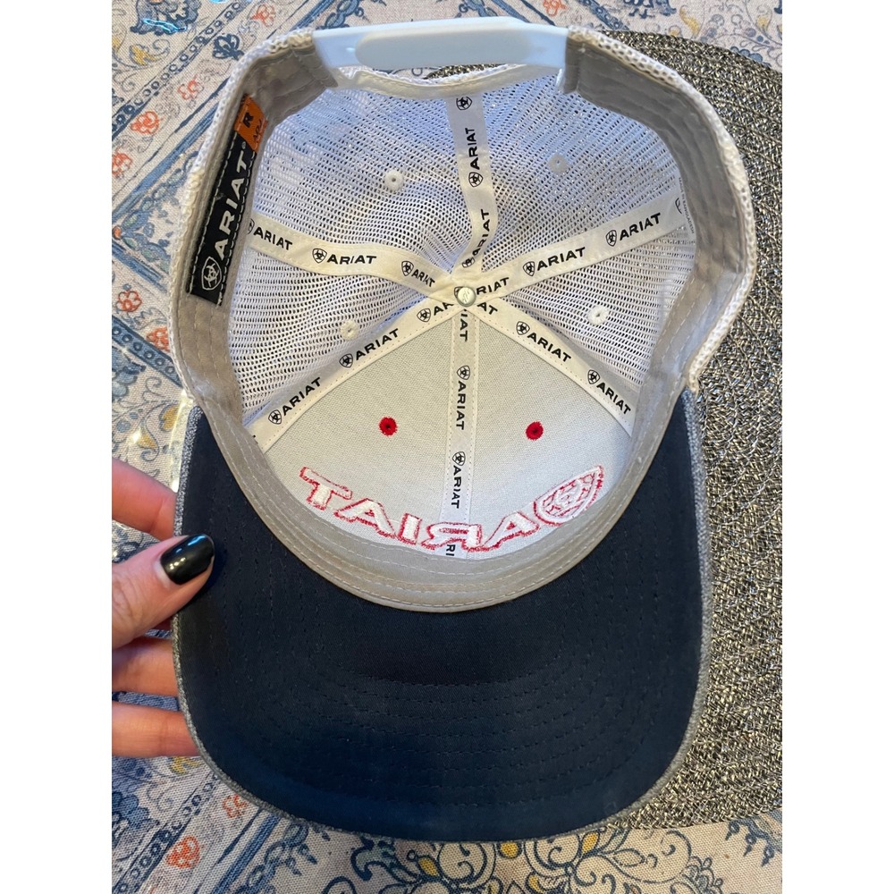 Ariat Mens Grey Heather Red Logo Mesh Back Snapback Trucker Hat Cap Adjustable - Picture 2 of 4
